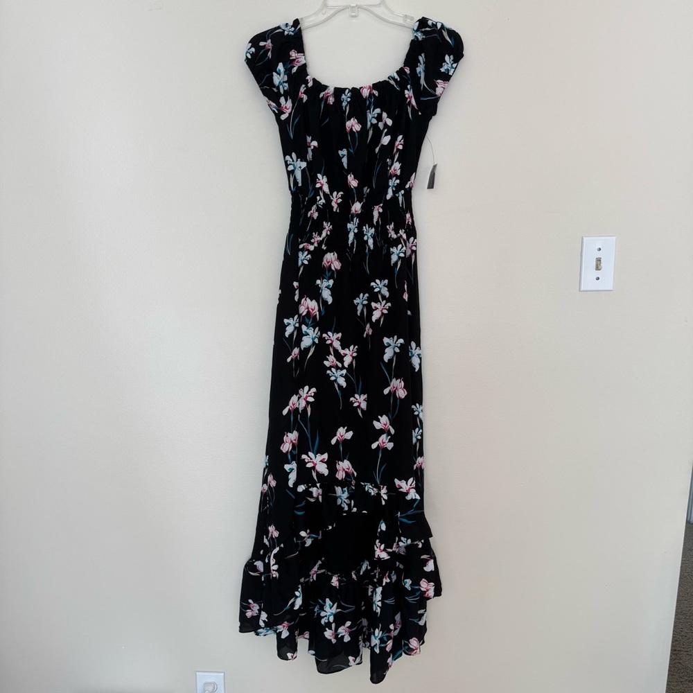 Black Floral Ruffle-Hem Maxi Dress - Pink & Light Blue Flowers